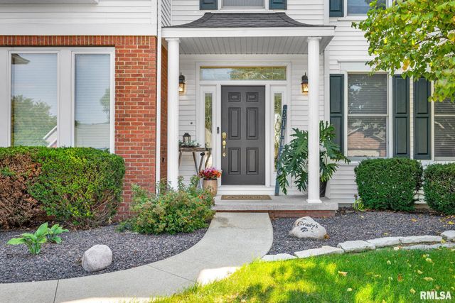 530 Goodsill Drive, East Galesburg, IL 61430