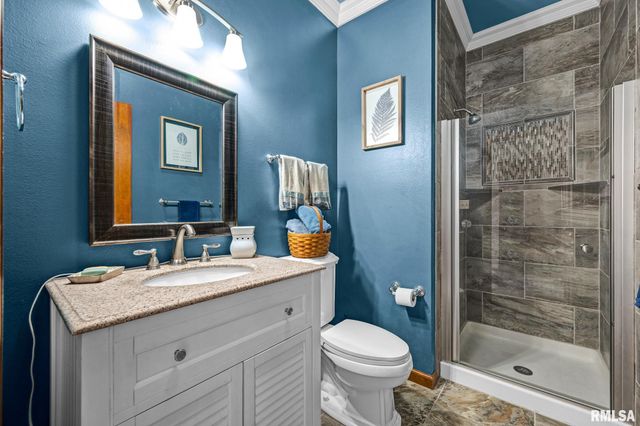 530 Goodsill Drive, East Galesburg, IL 61430