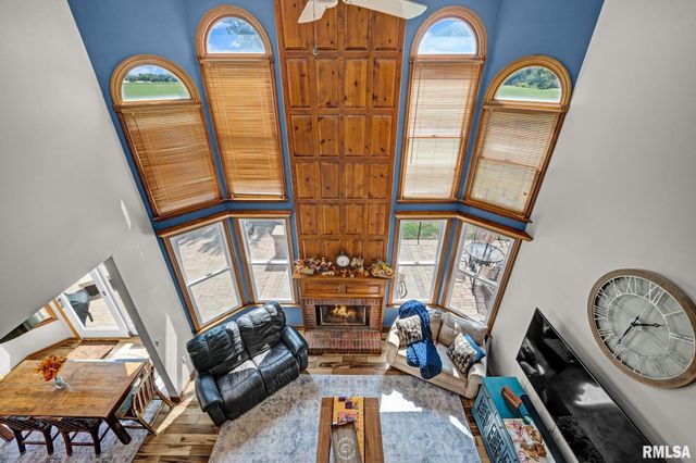 530 Goodsill Drive, East Galesburg, IL 61430