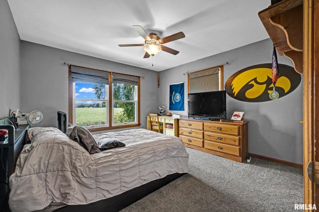 530 Goodsill Drive, East Galesburg, IL 61430