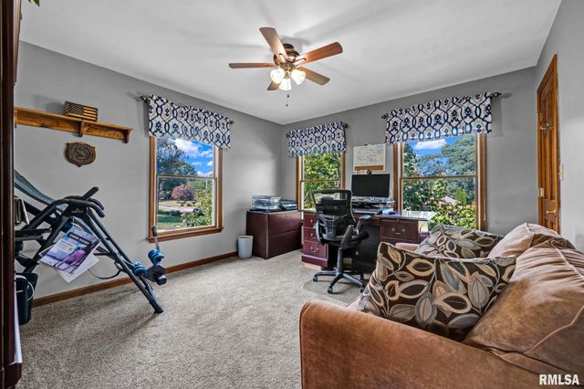 530 Goodsill Drive, East Galesburg, IL 61430