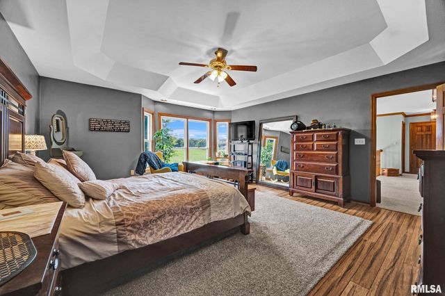 530 Goodsill Drive, East Galesburg, IL 61430