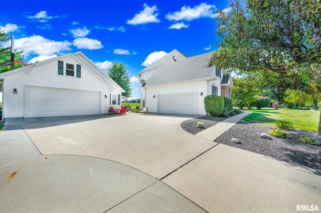 530 Goodsill Drive, East Galesburg, IL 61430