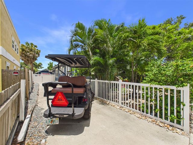 616 15TH STREET N, St Petersburg, FL 33705