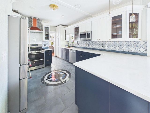 616 15TH STREET N, St Petersburg, FL 33705