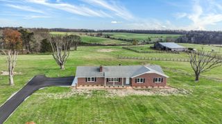 2558 Smith Mountain Lake PKWY, Huddleston, VA 24104
