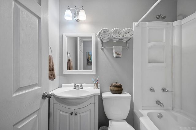 912 W Vine, Sheridan, AR 72150