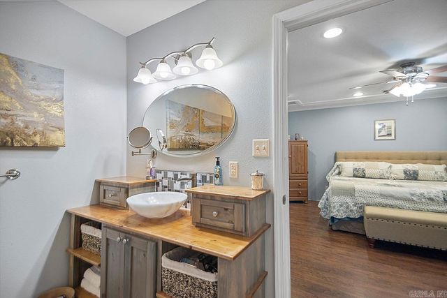 912 W Vine, Sheridan, AR 72150