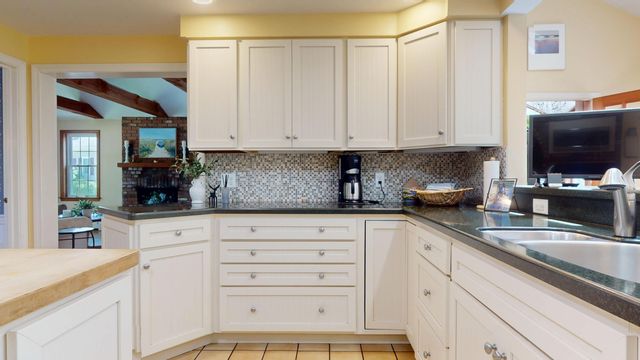 14 Willie Nick Way, Dennis, MA 02638