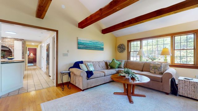 14 Willie Nick Way, Dennis, MA 02638