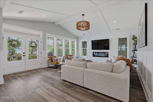 326 NE 55th Street, Oak Island, NC 28465