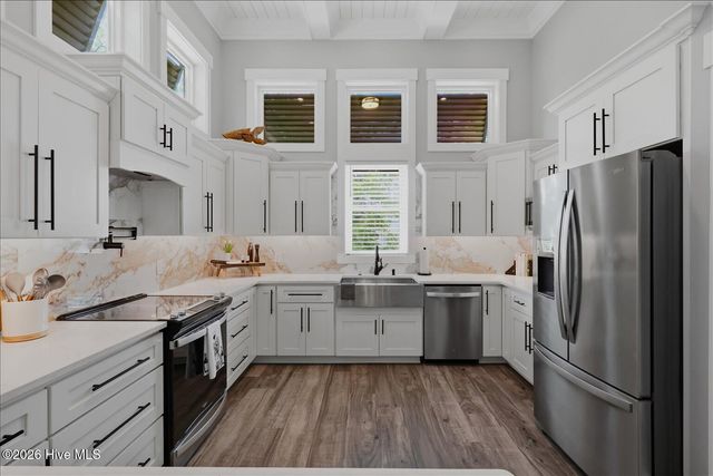 326 NE 55th Street, Oak Island, NC 28465