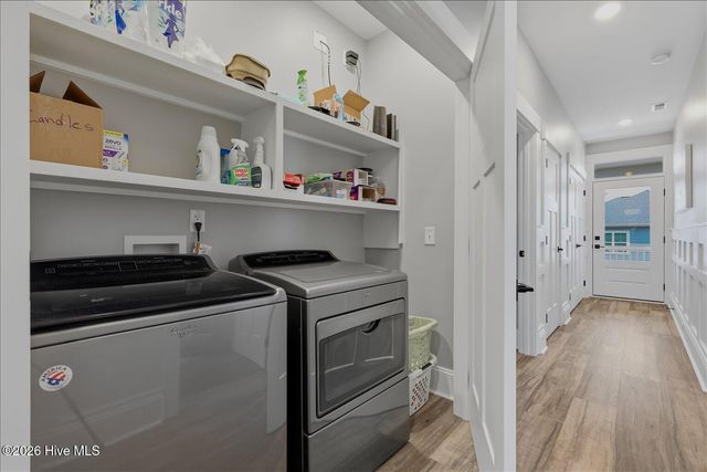 326 NE 55th Street, Oak Island, NC 28465