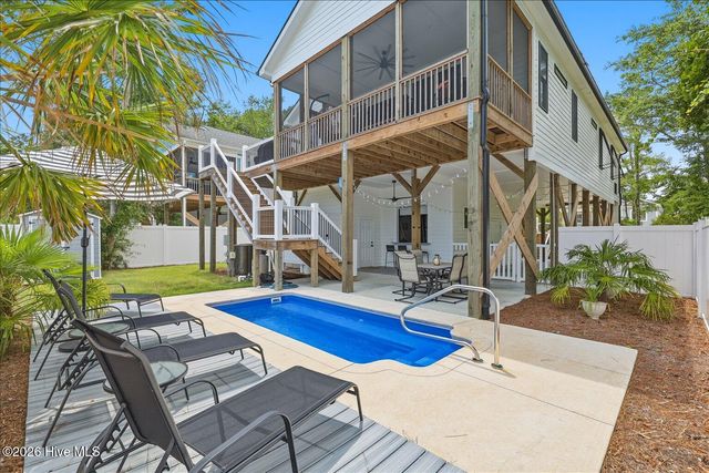326 NE 55th Street, Oak Island, NC 28465