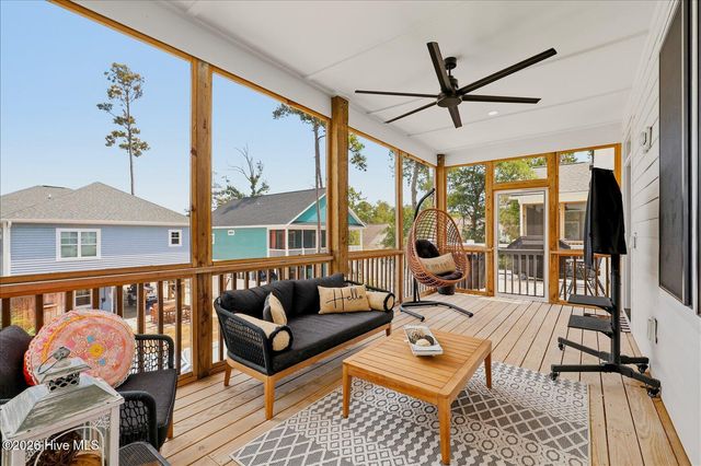 326 NE 55th Street, Oak Island, NC 28465