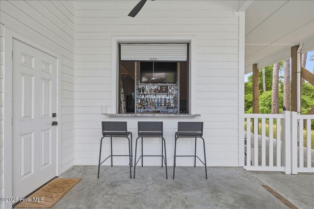 326 NE 55th Street, Oak Island, NC 28465