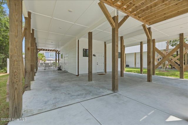 326 NE 55th Street, Oak Island, NC 28465