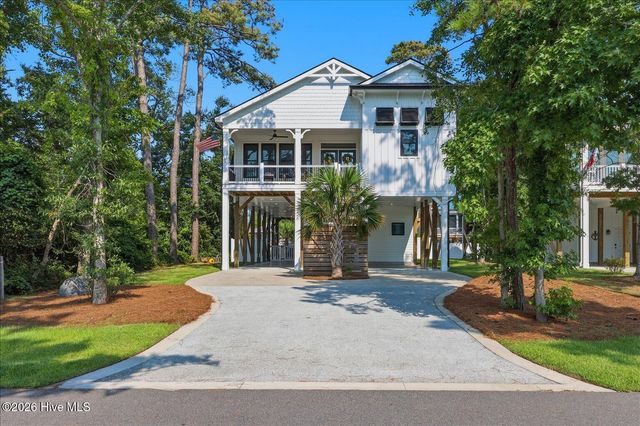 326 NE 55th Street, Oak Island, NC 28465