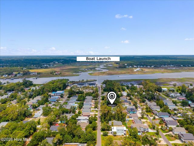 326 NE 55th Street, Oak Island, NC 28465
