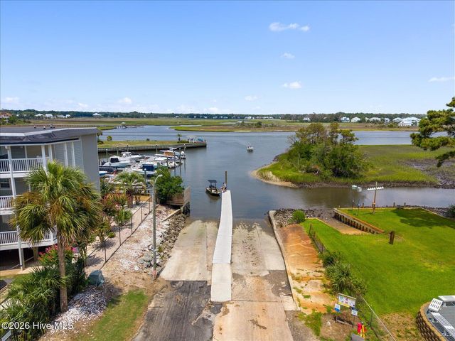 326 NE 55th Street, Oak Island, NC 28465