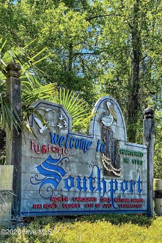 326 NE 55th Street, Oak Island, NC 28465