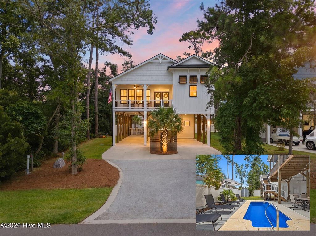326 NE 55th Street, Oak Island, NC 28465