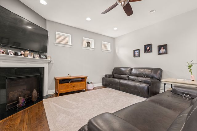4508 Drendel Road, Downers Grove, IL 60515
