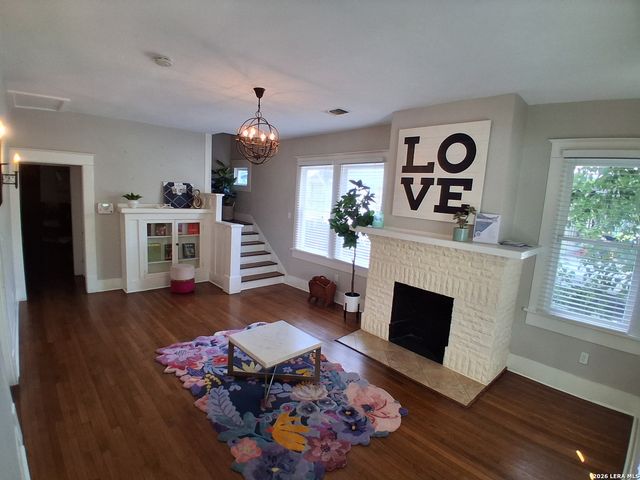 619 CEDAR ST, San Antonio, TX 78210