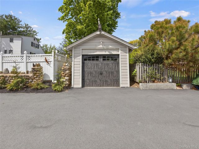 109 W Park Avenue, Pearl River, NY 10965