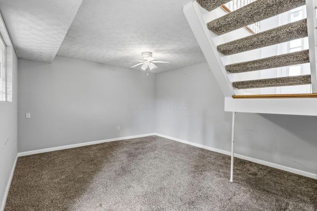 4943 Old Tree Avenue, Columbus, OH 43228