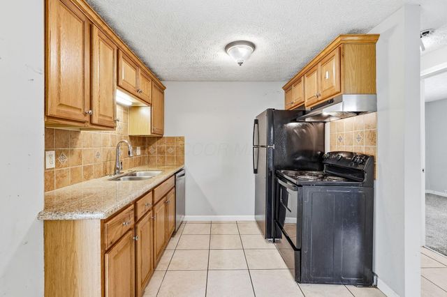 4943 Old Tree Avenue, Columbus, OH 43228
