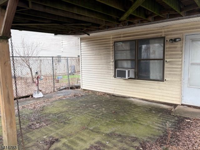 148 Magnolia Ave, Elizabeth City, NJ 07206