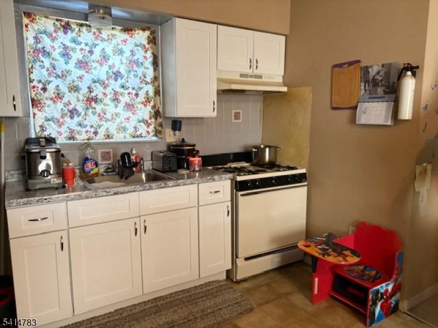 148 Magnolia Ave, Elizabeth City, NJ 07206