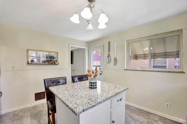 3962 S Fordham Place, Silverton, OH 45213