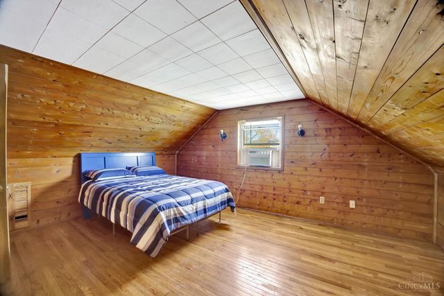 3962 S Fordham Place, Silverton, OH 45213