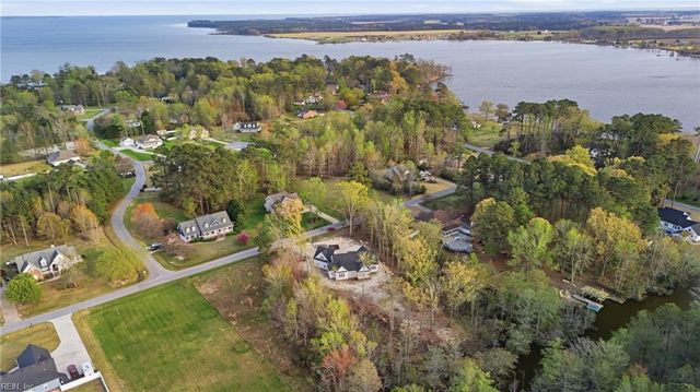 904 Broomfield TRL, Elizabeth City, NC 27909