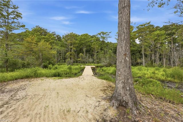 904 Broomfield TRL, Elizabeth City, NC 27909