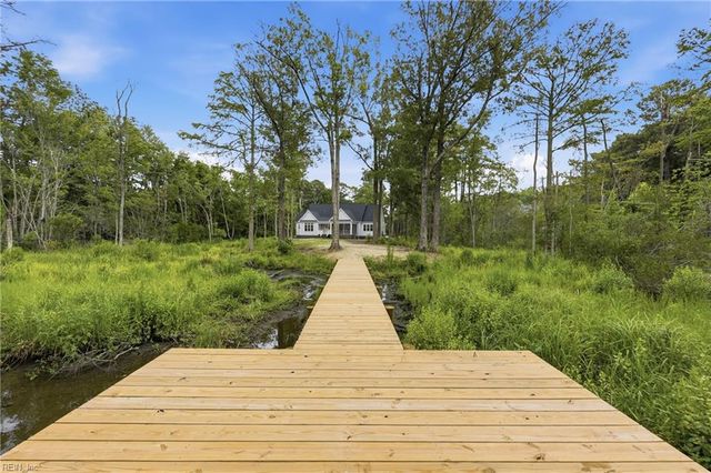 904 Broomfield TRL, Elizabeth City, NC 27909