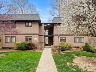 23 Lake Drive F7, Hendersonville, NC 28739
