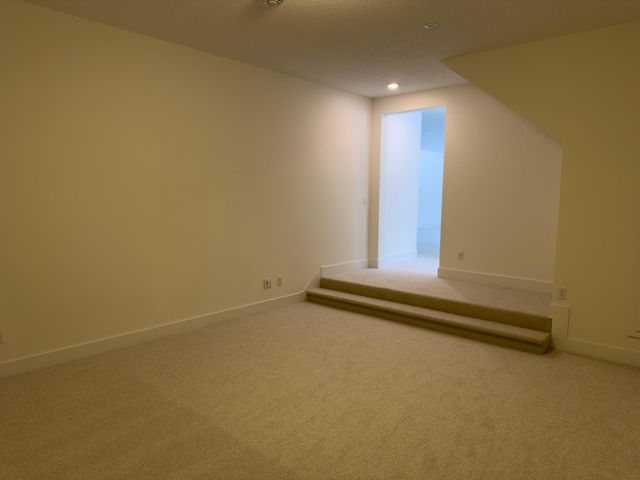 734 Ensconced Way, Chaska, MN 55318