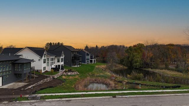 734 Ensconced Way, Chaska, MN 55318