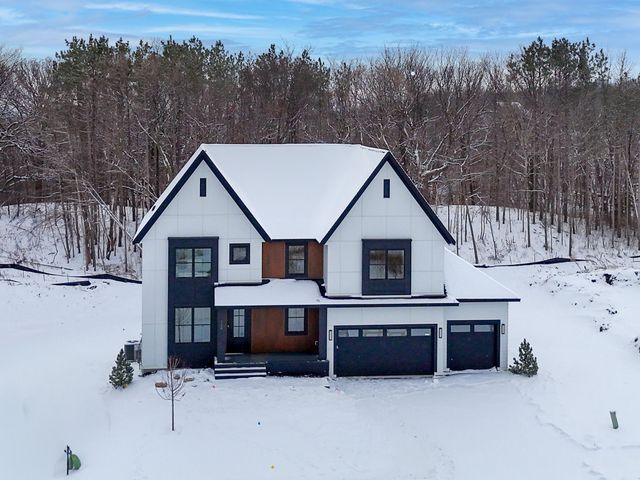 734 Ensconced Way, Chaska, MN 55318