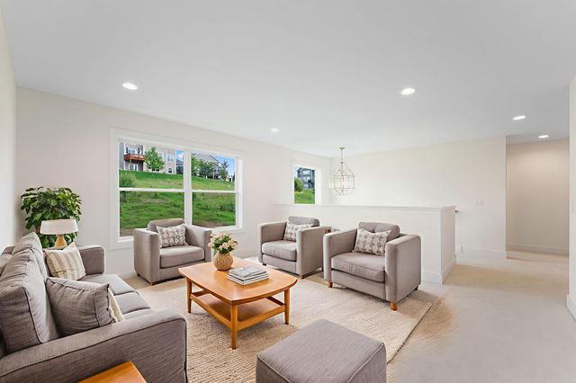 734 Ensconced Way, Chaska, MN 55318