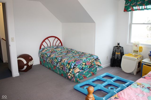 6052 N Deckshire Lane, Shirley, IN 47384