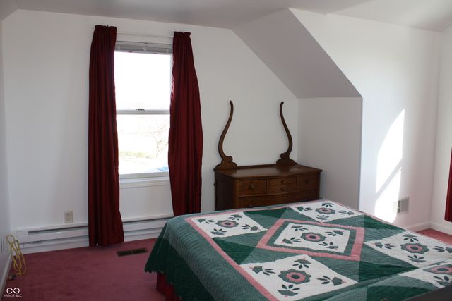 6052 N Deckshire Lane, Shirley, IN 47384