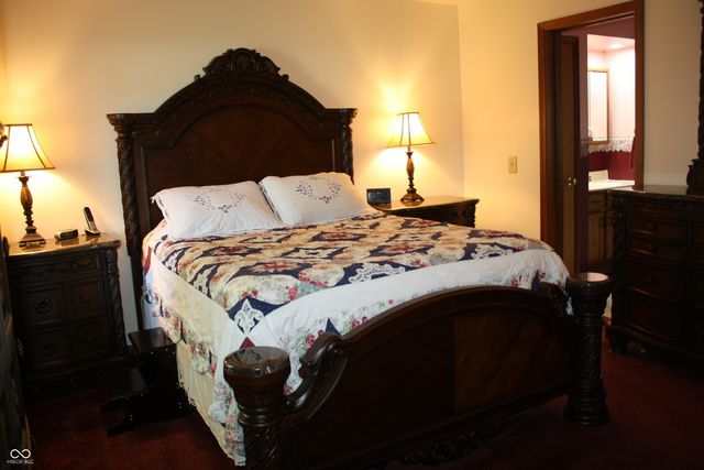 6052 N Deckshire Lane, Shirley, IN 47384