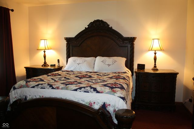 6052 N Deckshire Lane, Shirley, IN 47384