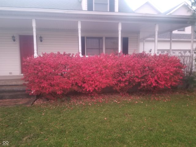 6052 N Deckshire Lane, Shirley, IN 47384