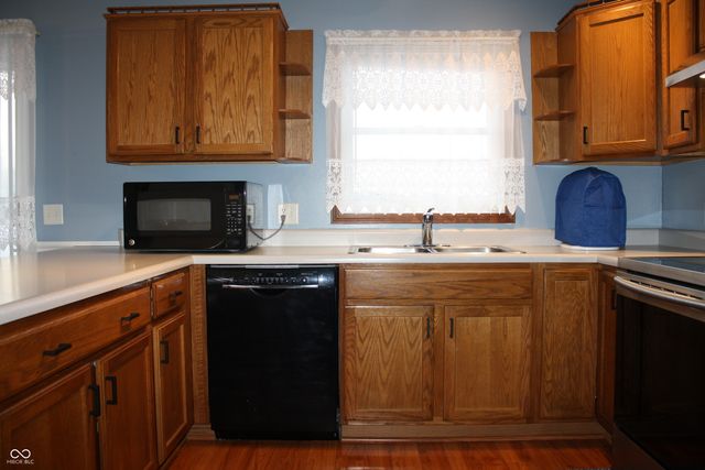 6052 N Deckshire Lane, Shirley, IN 47384