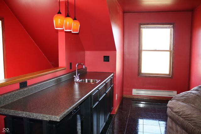 6052 N Deckshire Lane, Shirley, IN 47384